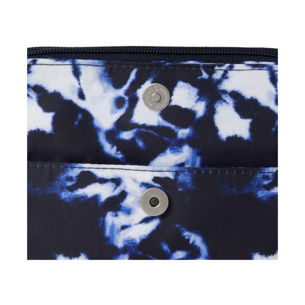 Baggallini Modern Everywhere Mini - Navy Ink Tie Dye - Lenny's Shoe & Apparel