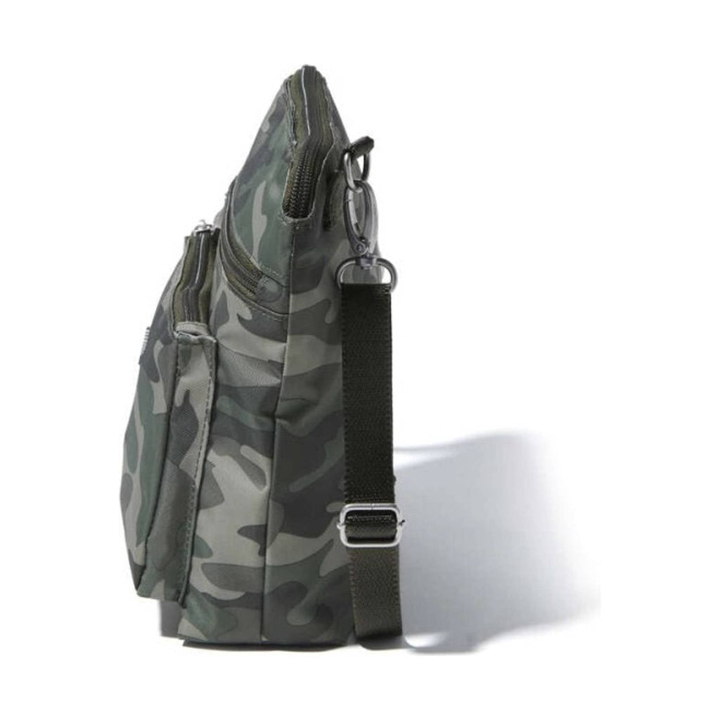 Baggallini Women's Modern Pocket CrossBody - Olive Camo - Lenny's Shoe & Apparel